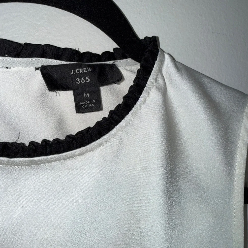 J. Crew 365 White Black Trim Sleeveless Shell Top Women's Size‎ Medium